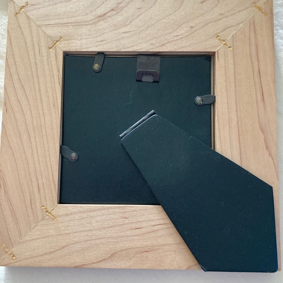 Picture frame - Picture 2 of 3